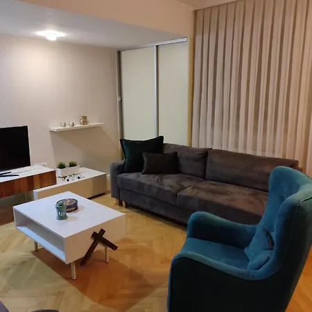 Apartment D&m *